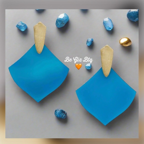 Authentic KENDRA SCOTT 🆑 Designer Merchandise-No Offers-PriceFirm